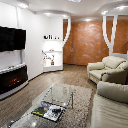 Apartment "A&V-Surganova" ミンスク エクステリア 写真