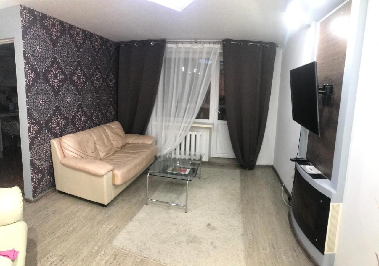 Apartment "A&V-Surganova" ミンスク エクステリア 写真