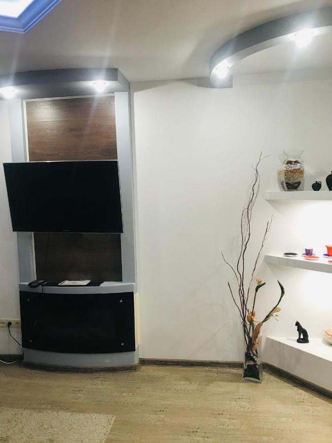 Apartment "A&V-Surganova" ミンスク エクステリア 写真